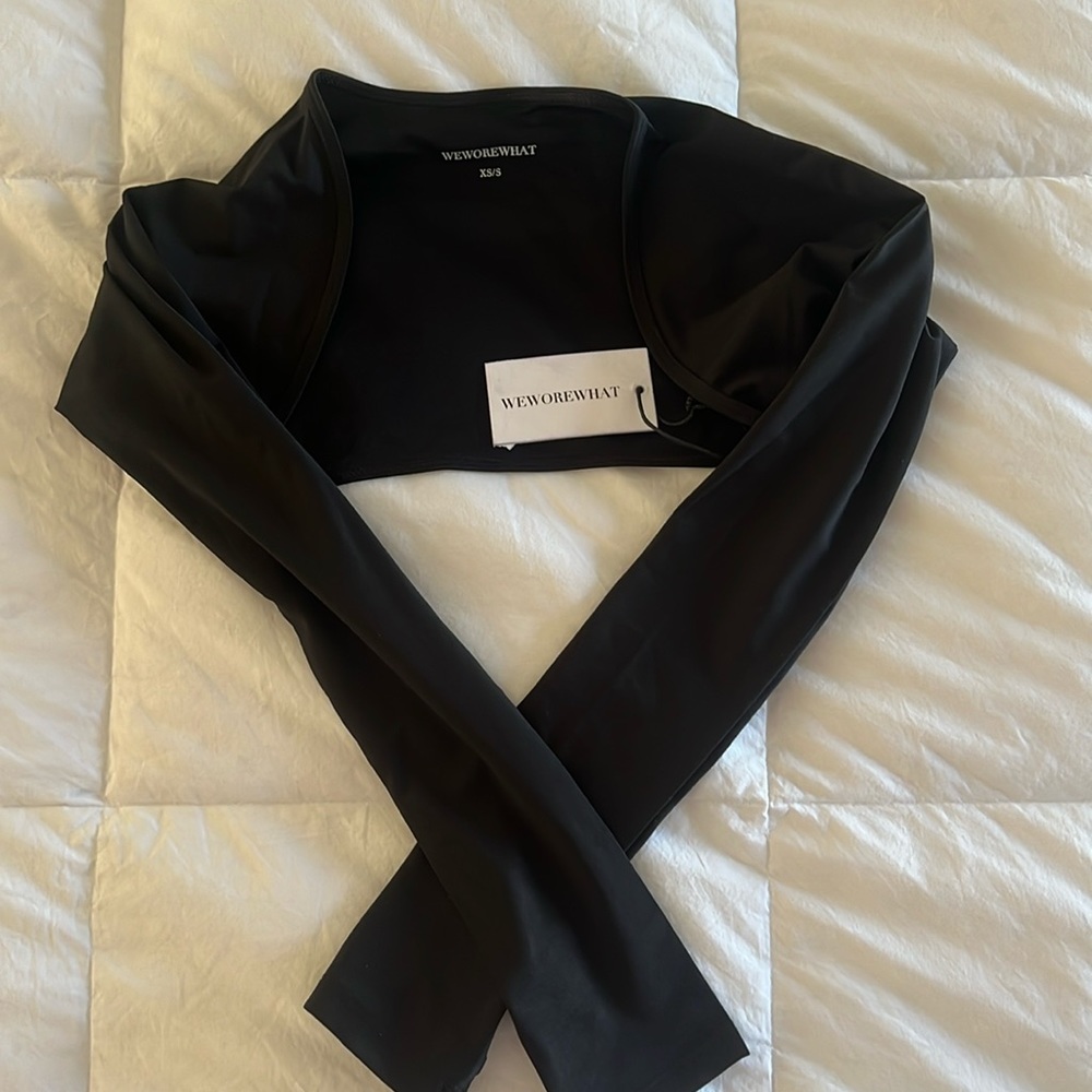 NWT WeWoreWhat Dancer Sleeve